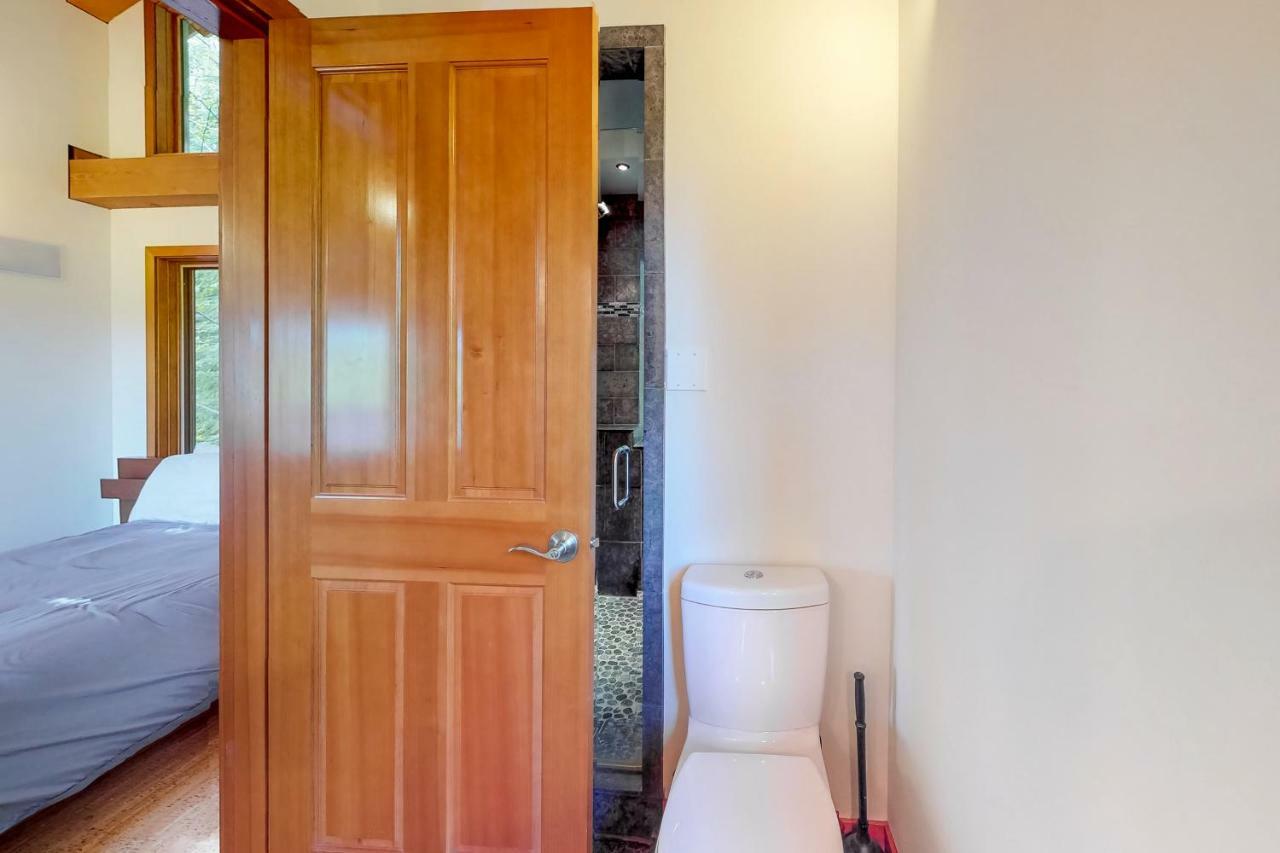 Вилла Woodland Hideaway In The Hills Lake Stevens Экстерьер фото