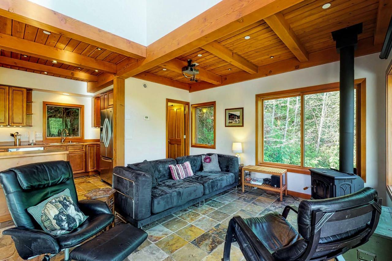 Вилла Woodland Hideaway In The Hills Lake Stevens Экстерьер фото
