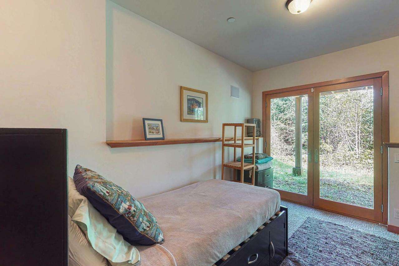 Вилла Woodland Hideaway In The Hills Lake Stevens Экстерьер фото